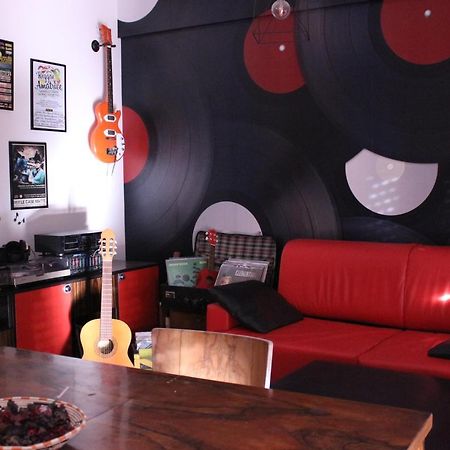 House Of Music Apartment ลาควิลา ภายนอก รูปภาพ